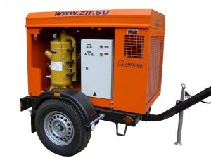 Винтовой компрессор Арсенал ЗИФ-СВЭ-5/0,7 в кожухе на шасси Винтовой компрессор Арсенал ЗИФ-СВЭ-5/0,7 в кожухе на шасси фото