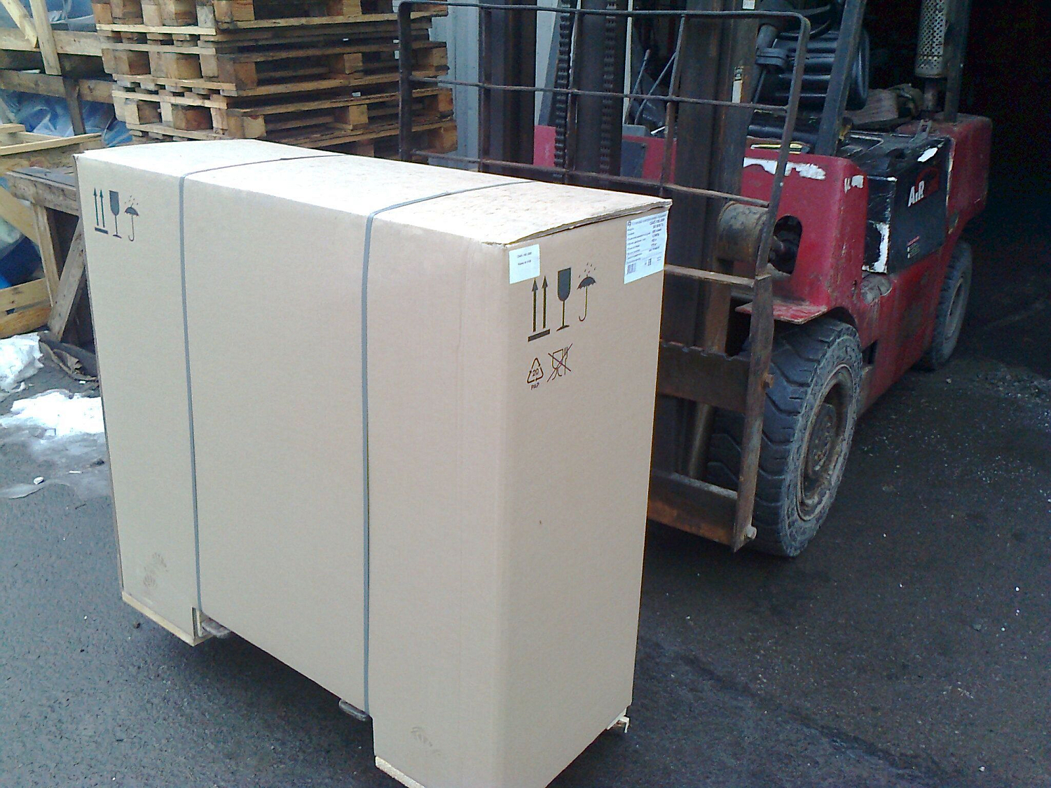 Отгрузка поршневого компрессора клиенту в Ростове-на-Дону