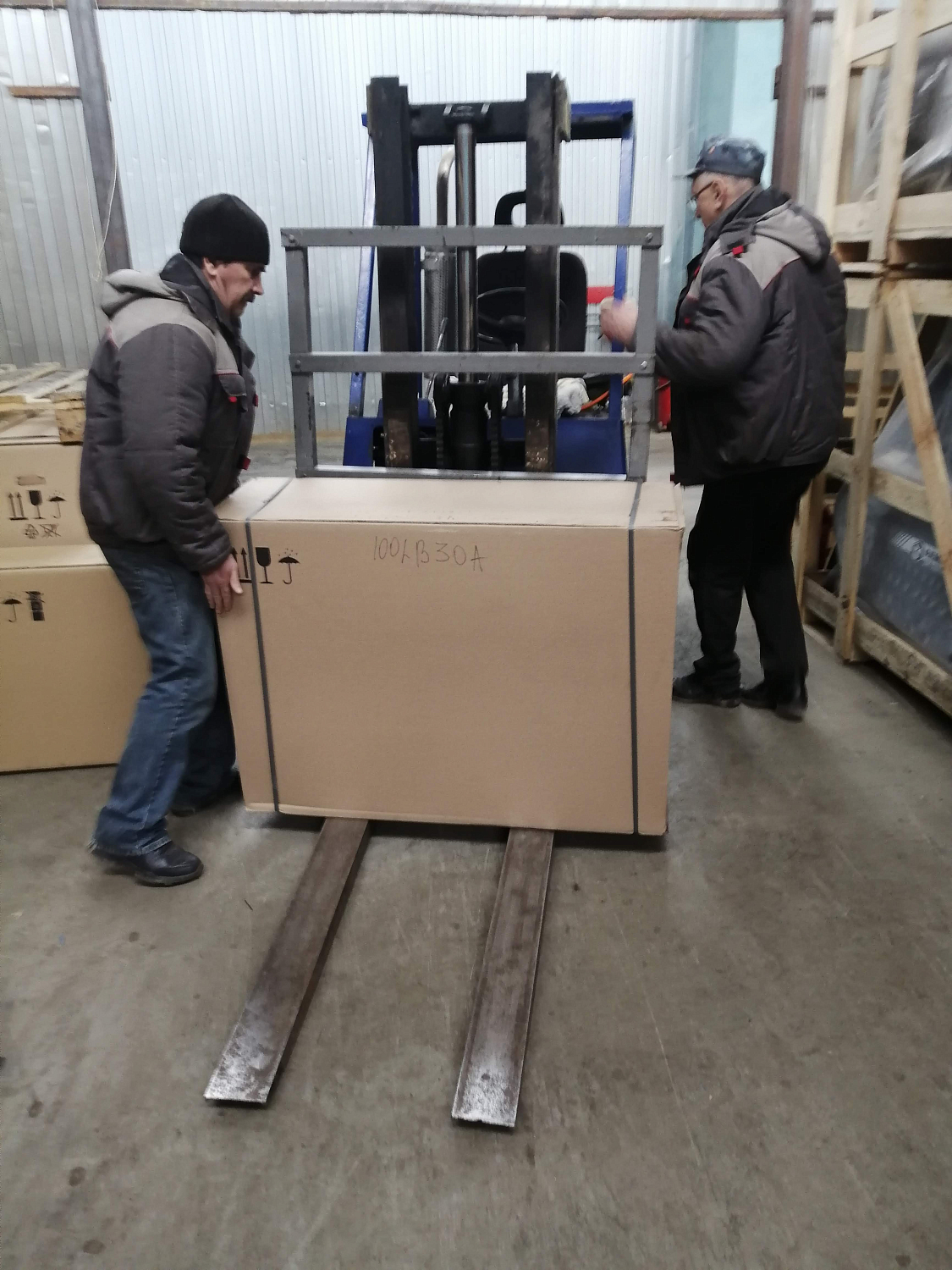 Отгрузка дилеру поршневого компрессора