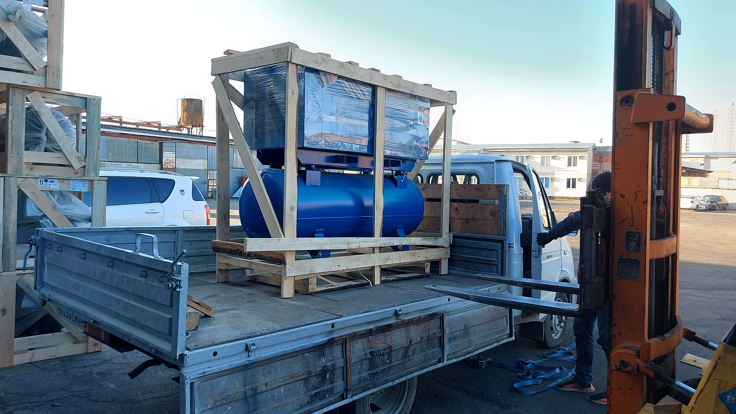 Отгрузка винтового компрессора АСО-ВК11/16-500 в г. Краснодар