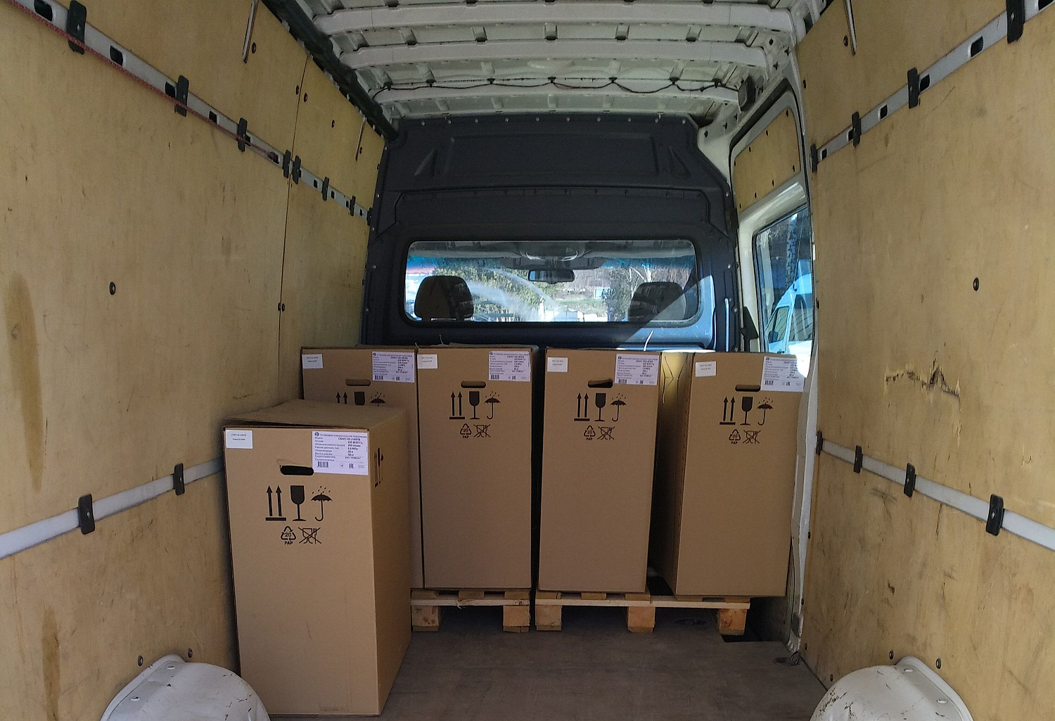 Доставка поршневых компрессоров по Крыму Доставка поршневых компрессоров по Крыму