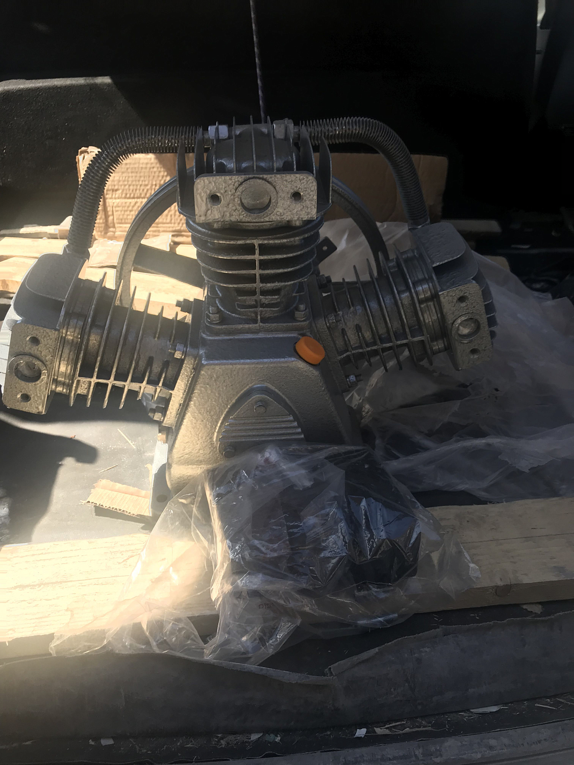 Отгрузка поршневого блока для ремонта компрессора в г. Санкт-Петербург