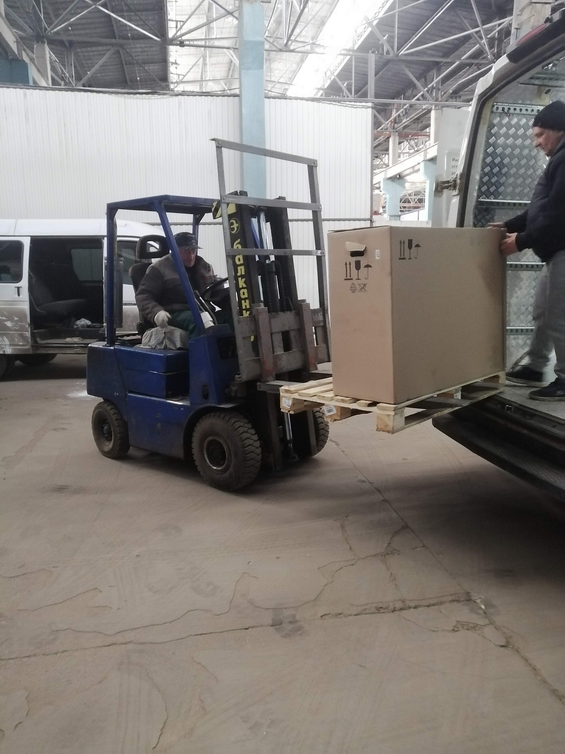 Отгрузили дилеру СБ4/С-100.LB40