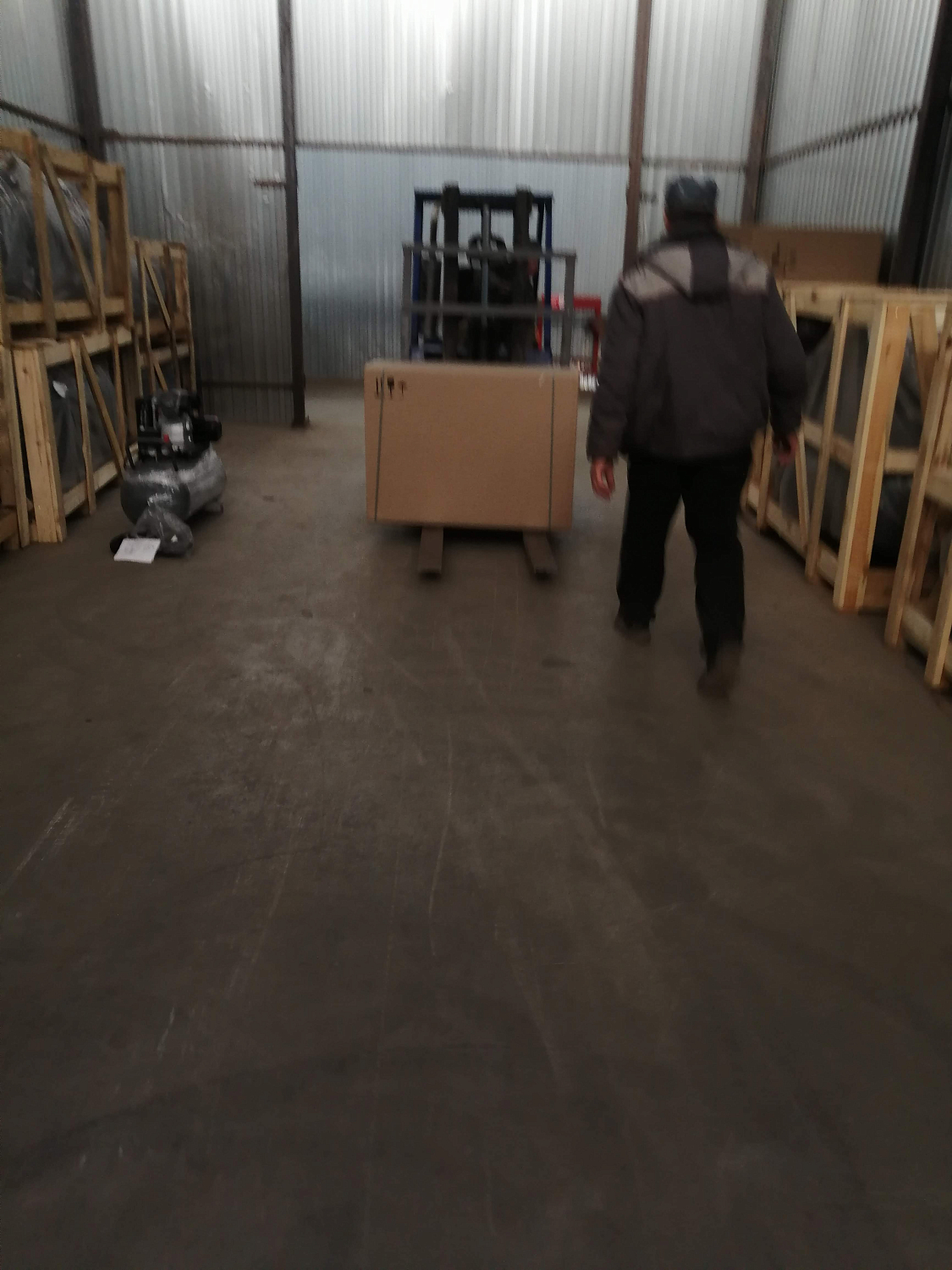 Отгрузка компрессора LB30A на ресивере 100 литров